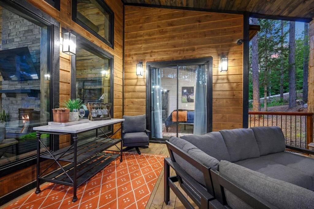 Ember Skye Cabin - 2 Bdr & Bunk Nook/2.5 Bath Broken Bow Extérieur photo
