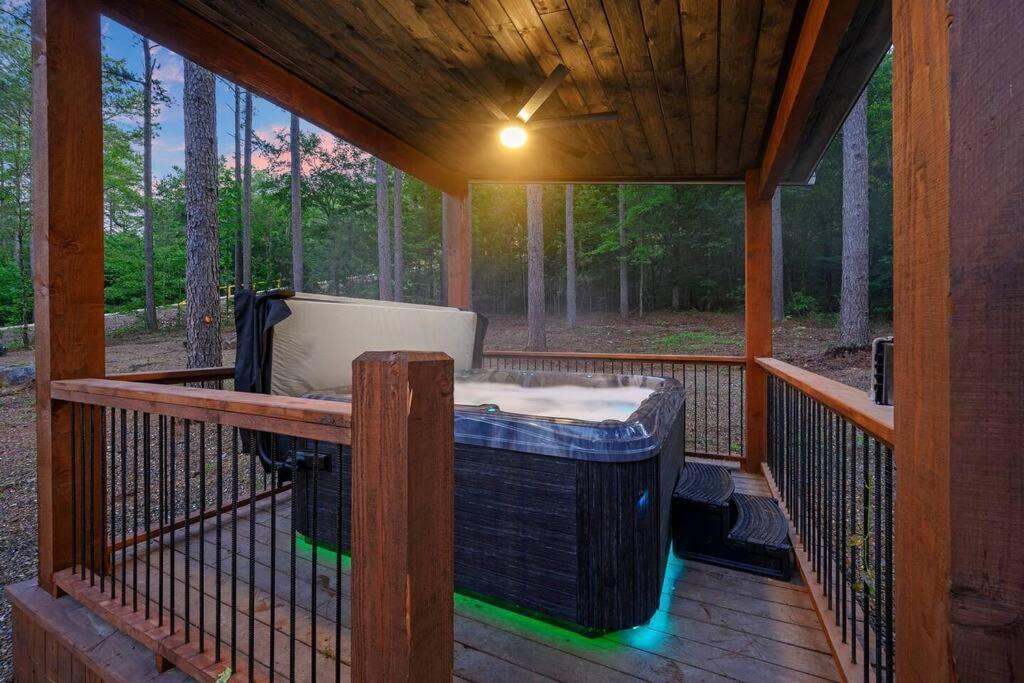 Ember Skye Cabin - 2 Bdr & Bunk Nook/2.5 Bath Broken Bow Extérieur photo