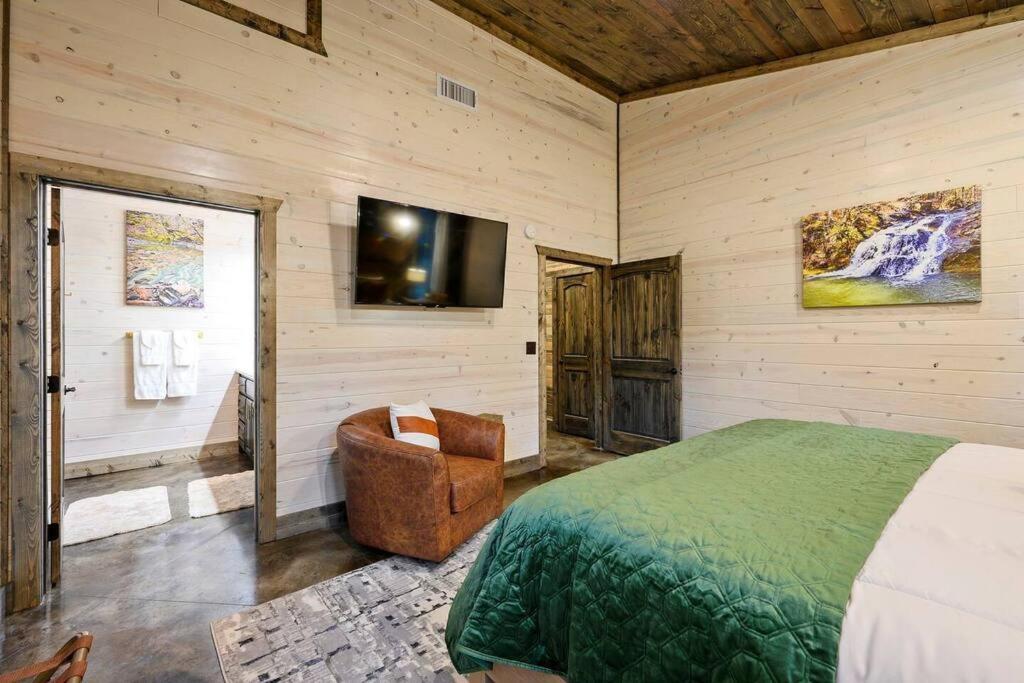 Ember Skye Cabin - 2 Bdr & Bunk Nook/2.5 Bath Broken Bow Extérieur photo