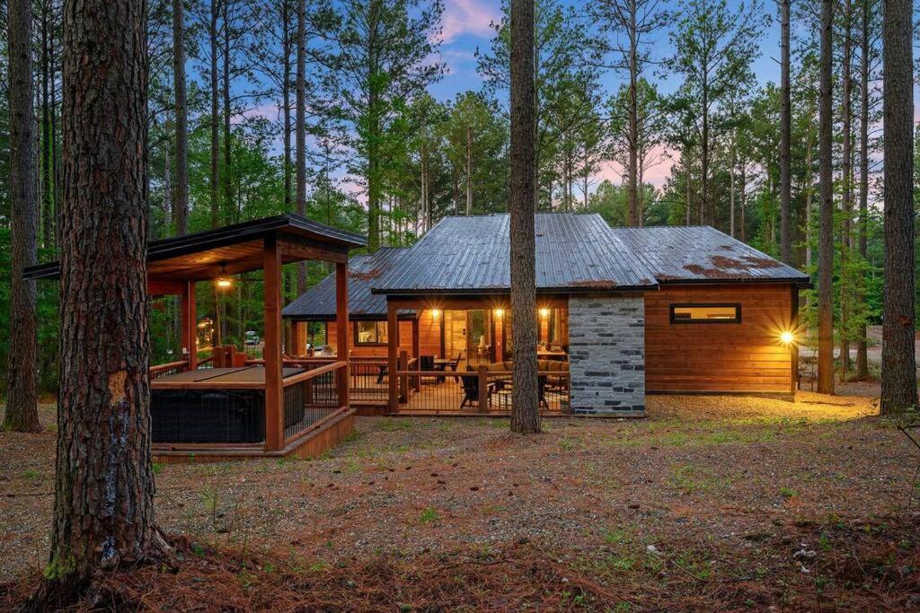 Ember Skye Cabin - 2 Bdr & Bunk Nook/2.5 Bath Broken Bow Extérieur photo